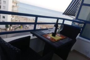 APARTAMENTO TOTALMENTE RENOVADO EN PRIMERA LINEA, Calpe